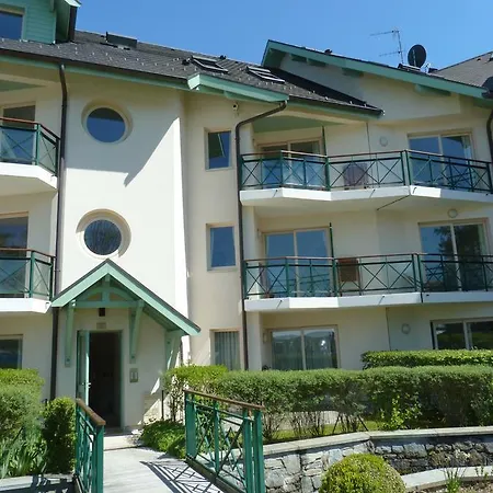 La Baie Des Voiles ,vue D'annecy ,plage Privee Apartment *