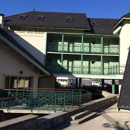 La Baie Des Voiles ,vue D'annecy ,plage Privee Apartment *