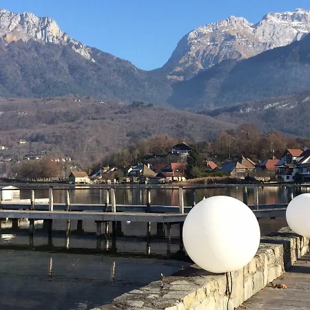 Apartment La Baie Des Voiles ,vue D'annecy ,plage Privee *